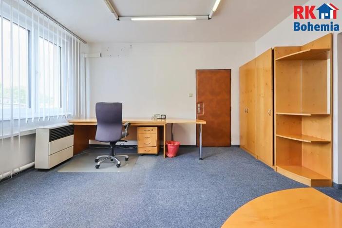 Pronájem kanceláře, Český Brod, Zborovská, 116 m2