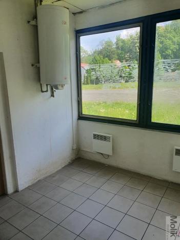 Pronájem komerční nemovitosti, Korozluky, 400 m2