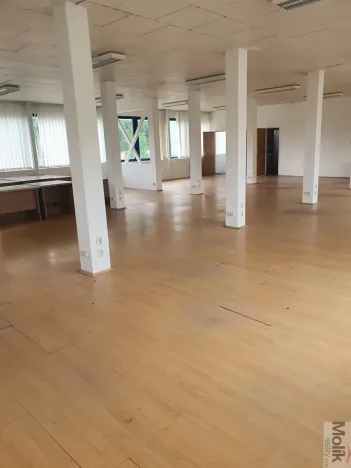 Pronájem komerční nemovitosti, Korozluky, 400 m2