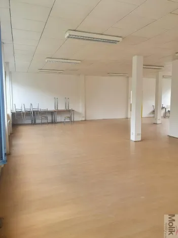 Pronájem komerční nemovitosti, Korozluky, 400 m2
