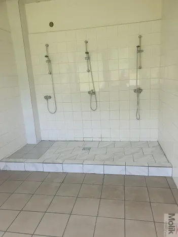 Pronájem komerční nemovitosti, Korozluky, 400 m2