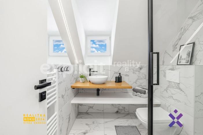 Prodej bytu 2+kk, Karlovice, 46 m2