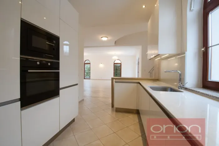 Pronájem rodinného domu, Praha - Nebušice, Nebušická, 243 m2