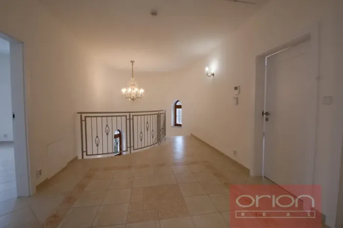 Pronájem rodinného domu, Praha - Nebušice, Nebušická, 243 m2