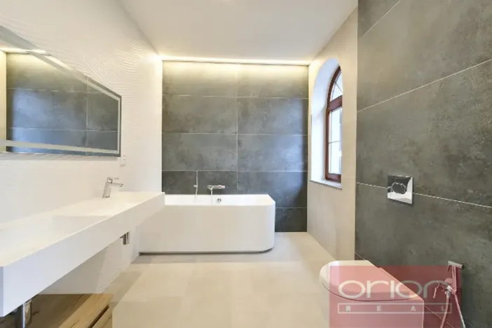 Pronájem rodinného domu, Praha - Nebušice, Nebušická, 243 m2