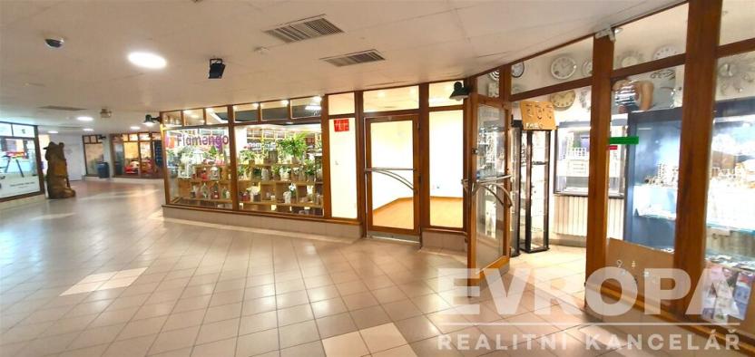 Pronájem obchodního prostoru, Vrchlabí, Krkonošská, 22 m2