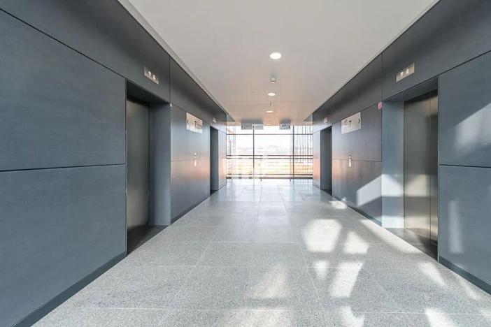 Pronájem kanceláře, Praha - Libeň, Českomoravská, 293 m2