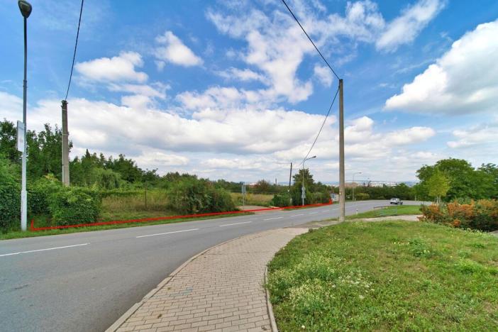 Prodej komerčního pozemku, Brno, Ořechovská, 2693 m2