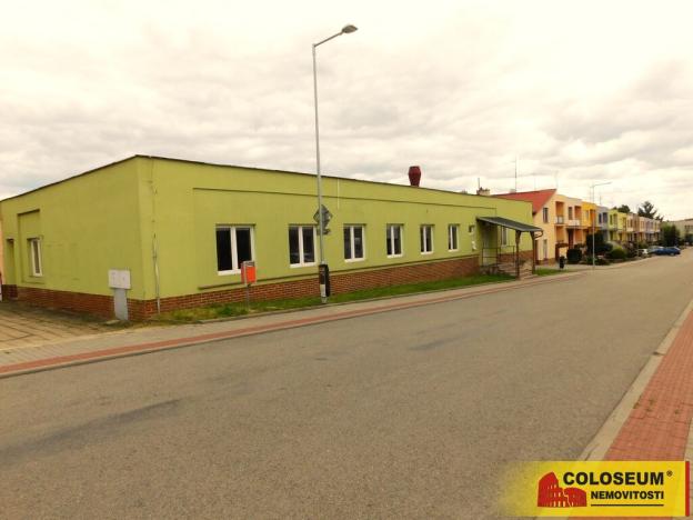 Prodej restaurace, Dobšice, 950 m2