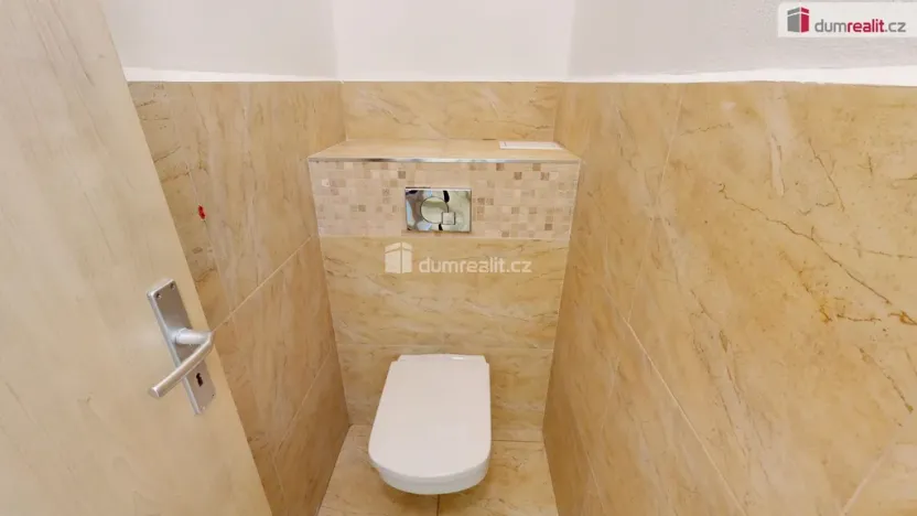 Pronájem bytu 2+1, Opava - Město, Dolní náměstí, 76 m2