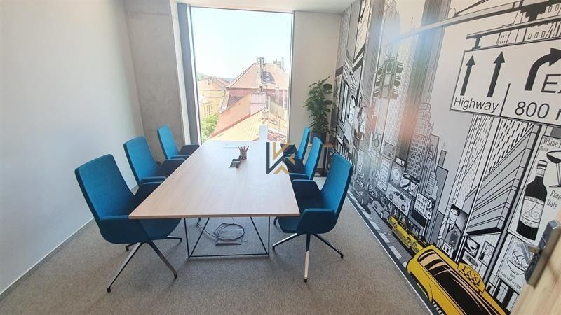 Pronájem kanceláře, Praha - Karlín, Pernerova, 30 m2