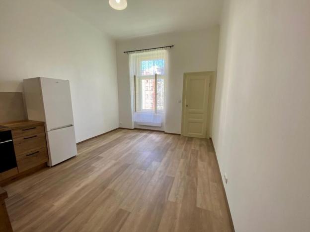 Pronájem bytu 2+1, Praha - Vinohrady, Korunní, 80 m2