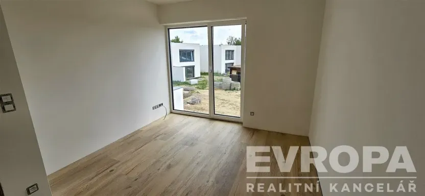 Prodej rodinného domu, Sezemice, Družstevní, 121 m2