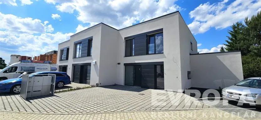 Prodej rodinného domu, Sezemice, Družstevní, 121 m2