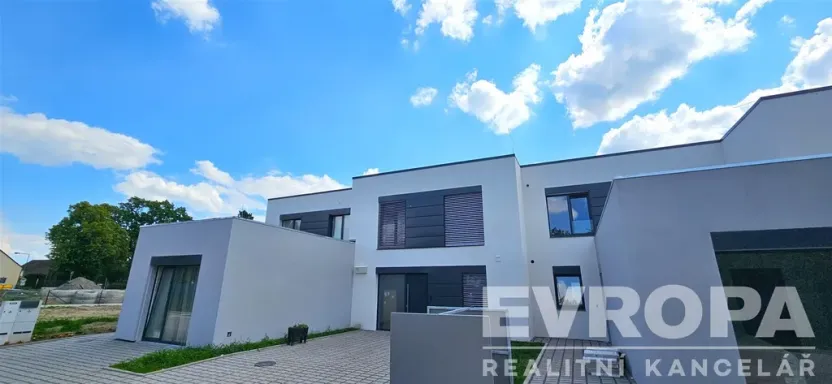 Prodej rodinného domu, Sezemice, Družstevní, 121 m2