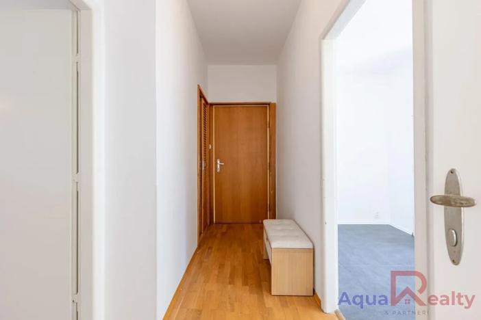 Prodej podílu bytu 2+1, Karlovy Vary, 5. května, 59 m2