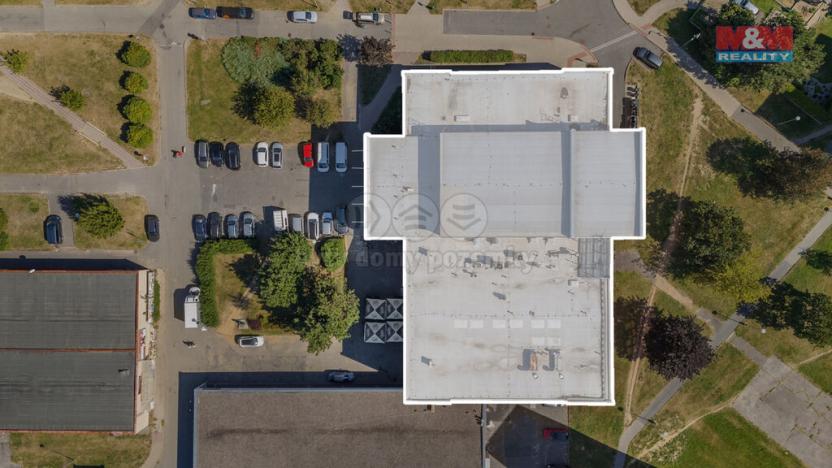 Prodej obchodního prostoru, Česká Lípa, 28. října, 3800 m2