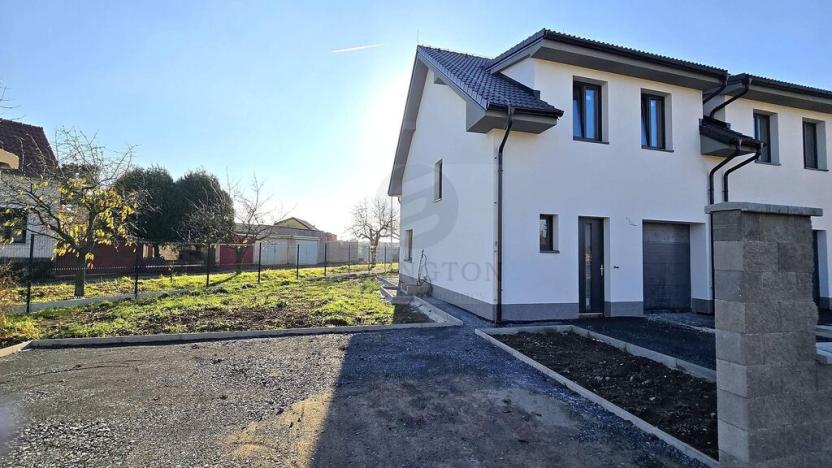 Prodej bytu 4+kk, Přerov nad Labem, 125 m2