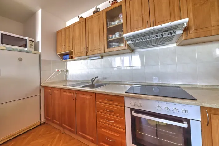 Prodej bytu 2+kk, Šanov, Komenského, 66 m2