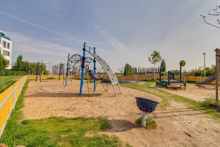 Prodej bytu 4+kk, Praha - Letňany, Nepomuckých, 98 m2