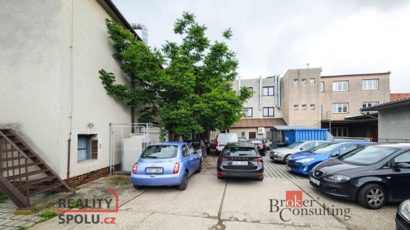 Prodej obchodního prostoru, Pardubice - Zelené Předměstí, V Ráji, 740 m2