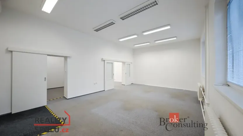 Prodej obchodního prostoru, Pardubice - Zelené Předměstí, V Ráji, 740 m2