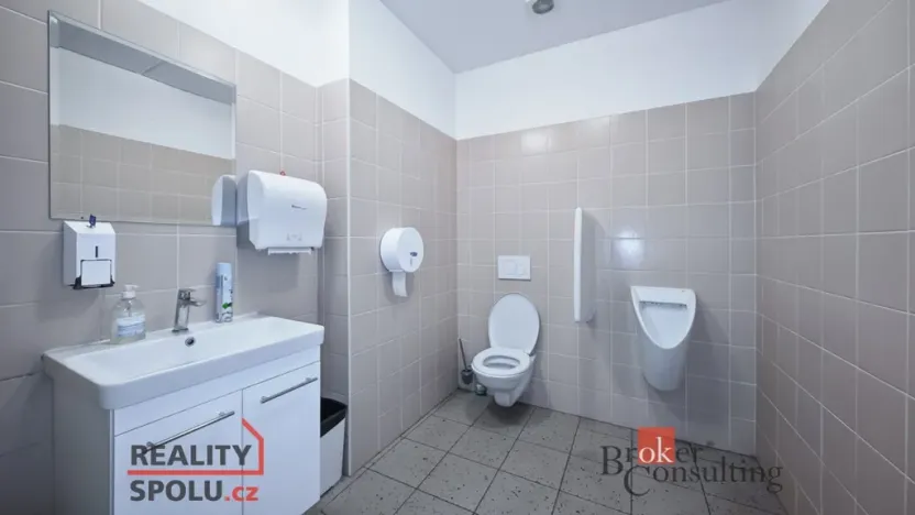 Prodej obchodního prostoru, Pardubice - Zelené Předměstí, V Ráji, 740 m2