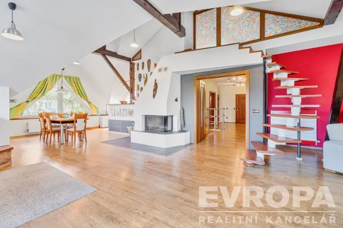 Prodej rodinného domu, Nové Město na Moravě, Malá, 375 m2