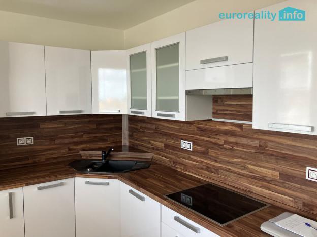 Pronájem bytu 2+1, Mariánské Lázně, Dřevěná, 56 m2