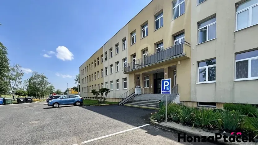 Pronájem bytu 2+1, Louny, Postoloprtská, 68 m2