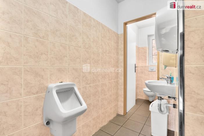 Pronájem kanceláře, Karlovy Vary, Libušina, 206 m2