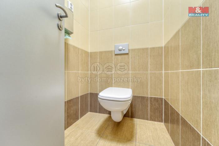 Pronájem kanceláře, Plzeň, Klatovská třída, 182 m2