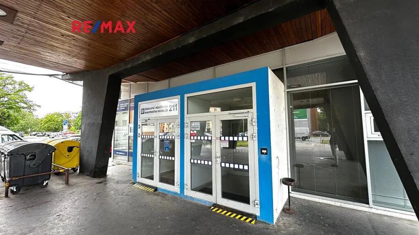 Pronájem kanceláře, Praha - Veleslavín, Na Petřinách, 68 m2