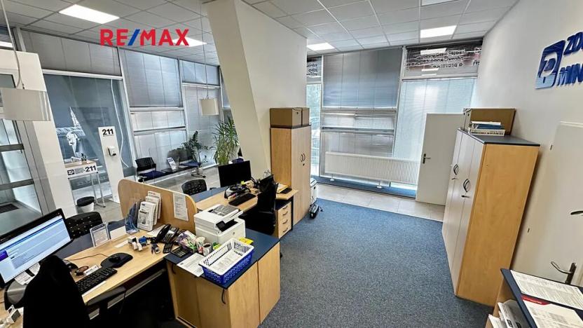 Pronájem kanceláře, Praha - Veleslavín, Na Petřinách, 68 m2