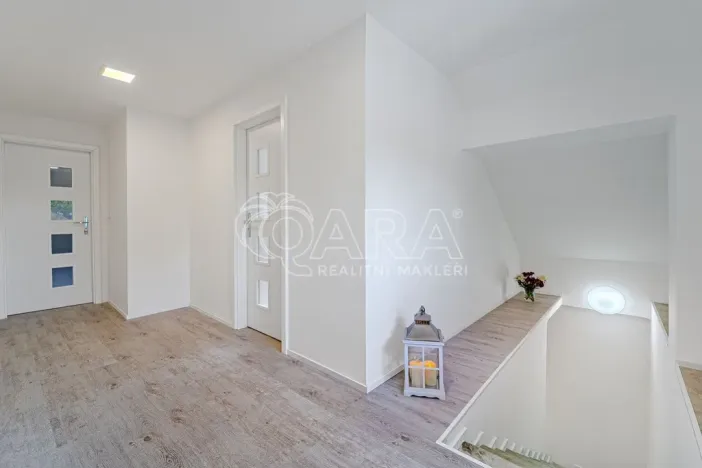 Prodej rodinného domu, Kladno - Švermov, Rašínova, 194 m2