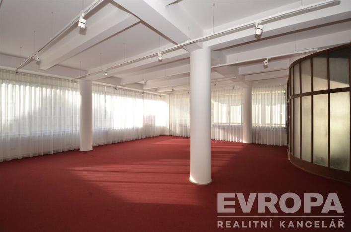 Pronájem obchodního prostoru, Praha - Nové Město, Jungmannovo náměstí, 104 m2