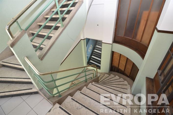 Pronájem obchodního prostoru, Praha - Nové Město, Jungmannovo náměstí, 104 m2