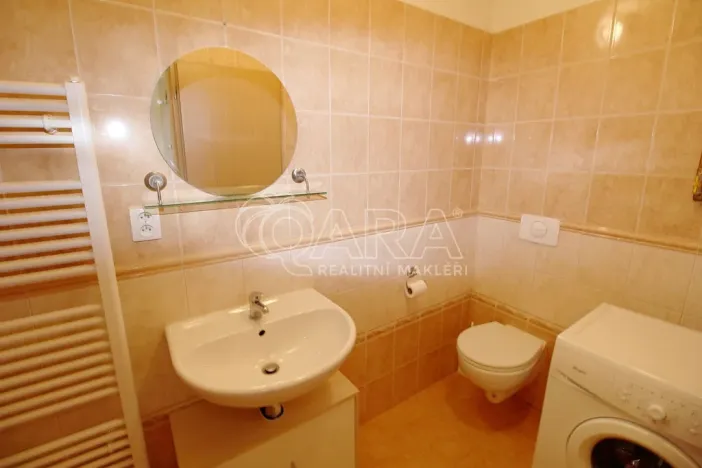 Pronájem bytu 1+kk, Praha - Vršovice, Krymská, 42 m2