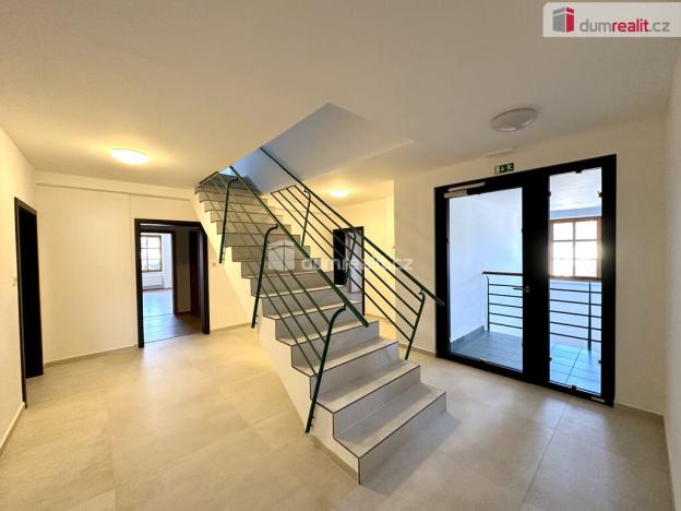 Prodej bytu 1+kk, Horní Blatná, náměstí Sv. Vavřince, 31 m2