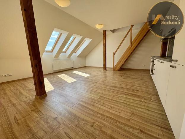 Prodej bytu 1+kk, Praha - Libeň, Zenklova, 81 m2