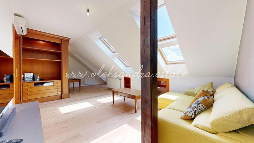 Prodej bytu 3+1, Praha - Vršovice, 28. pluku, 139 m2