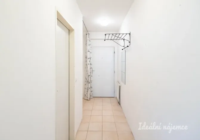 Pronájem bytu 2+kk, Praha - Vysočany, Skloněná, 44 m2
