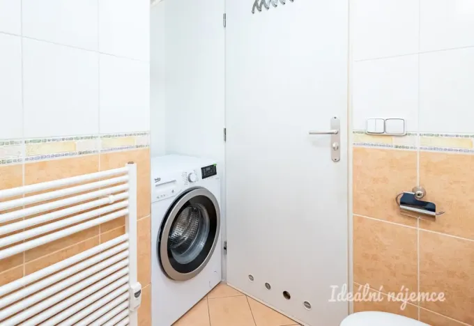 Pronájem bytu 2+kk, Praha - Vysočany, Skloněná, 44 m2