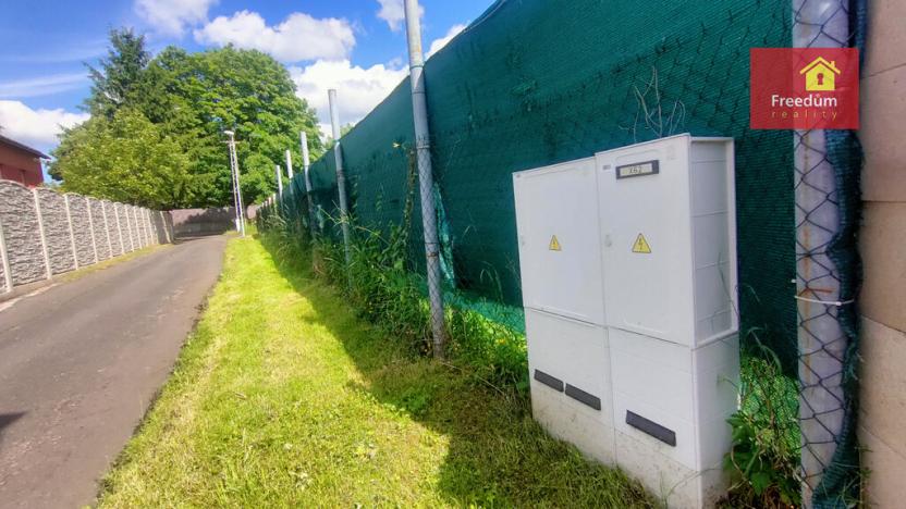 Prodej pozemku pro bydlení, Dubí, Bílinská, 677 m2