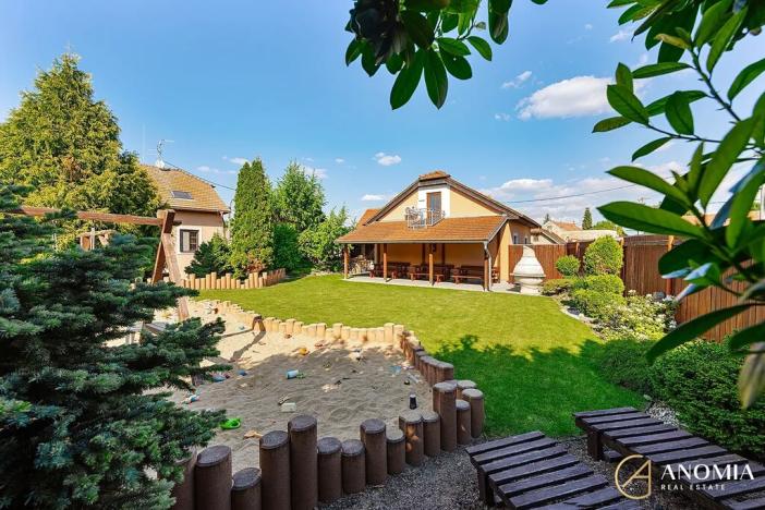 Prodej ubytování, Lednice, Nejdecká, 594 m2