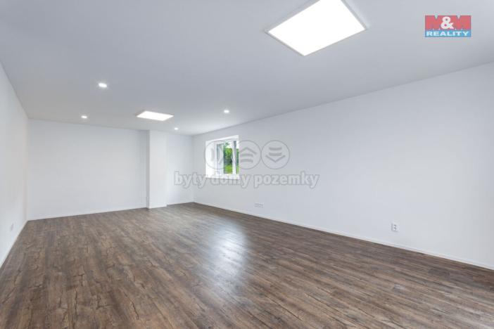 Prodej rodinného domu, Hrabyně, 188 m2