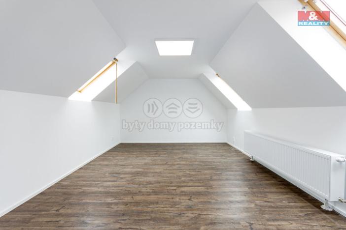 Prodej rodinného domu, Hrabyně, 188 m2