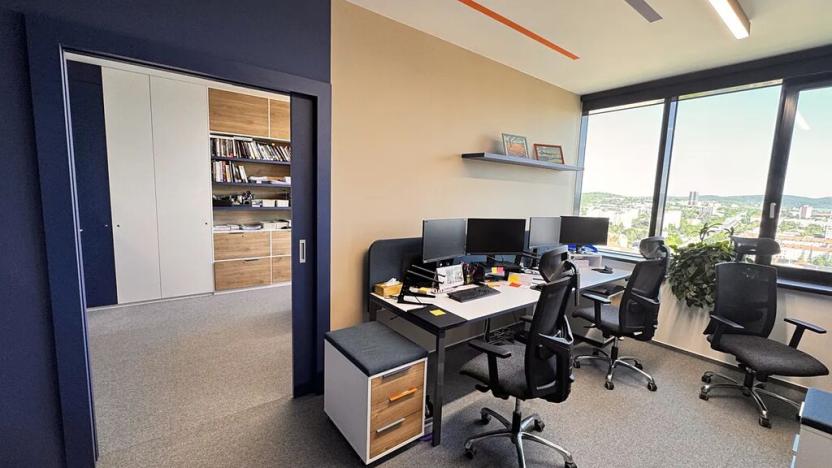 Pronájem kanceláře, Brno, Šumavská, 502 m2