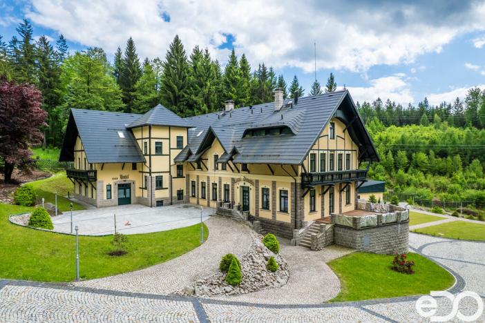 Pronájem ubytování, Jablonec nad Nisou, U Lesního divadla, 2930 m2