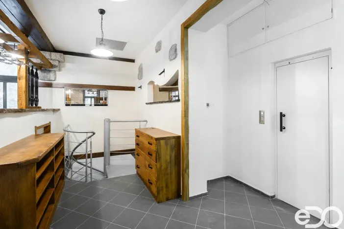 Pronájem ubytování, Jablonec nad Nisou, U Lesního divadla, 2930 m2